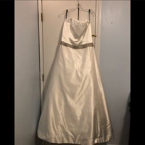 A-line Sample Wedding Dress